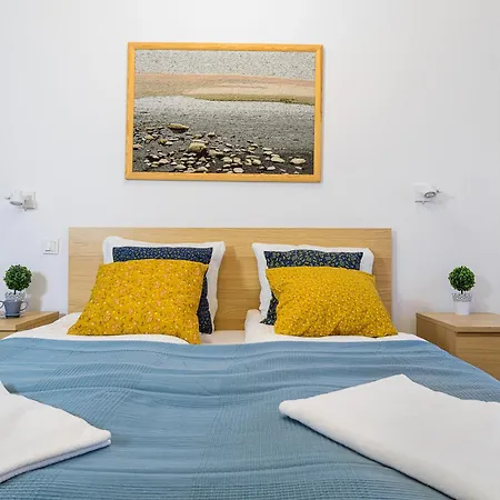 Shortstaypoland Jana Kazimierza Apartmán *