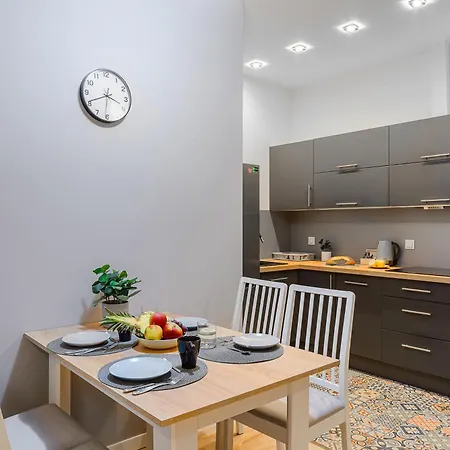 아파트 Shortstaypoland Jana Kazimierza 바르샤바